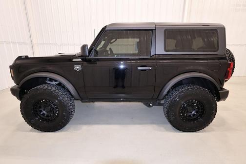 Shadow Black 2026 Ford Bronco Base