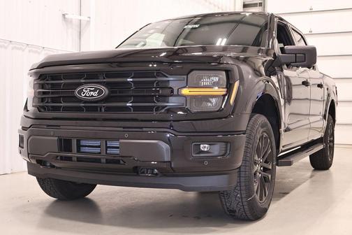 Agate Black Metallic 2026 Ford F-150 XLT