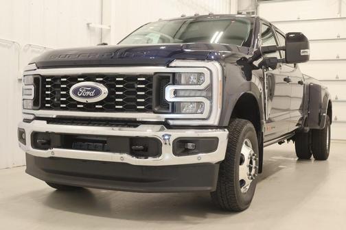 2025 Ford F-350 Lariat DRW