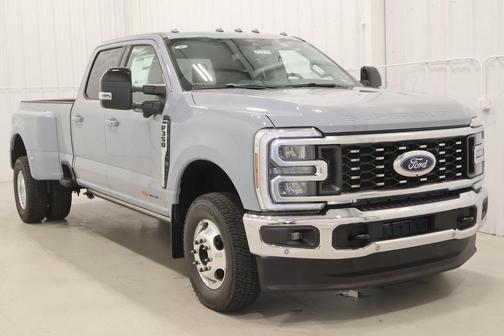 2025 Ford F-350 Lariat Super Duty