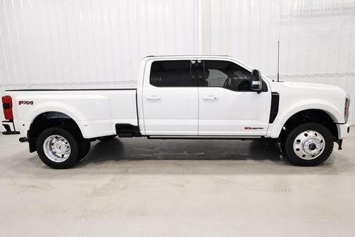 2025 Ford F-450 Platinum