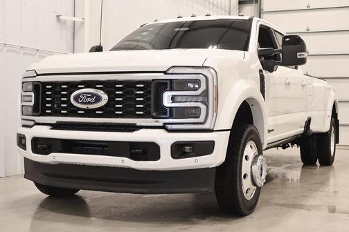 2025 Ford F-450 Platinum