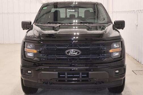 Agate Black Metallic 2026 Ford F-150 XLT