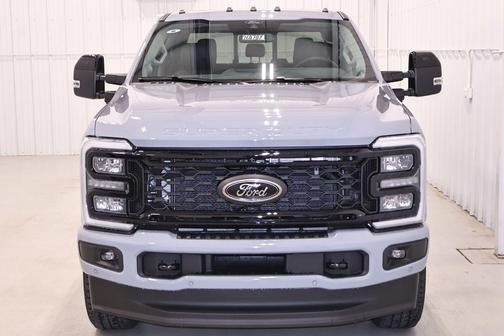 Glacier Gray Metallic 2026 Ford F-350 Lariat Super Duty