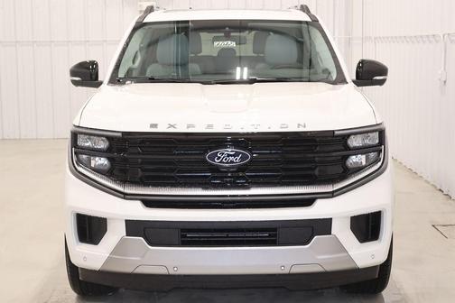 Star White 2026 Ford Expedition Platinum