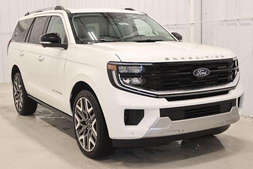 Star White 2026 Ford Expedition Platinum