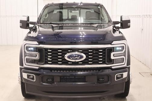 2025 Ford F-450 Platinum