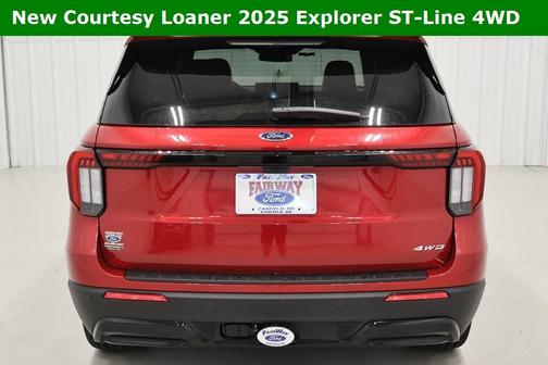 2025 Ford Explorer ST-Line