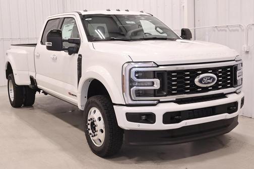 2026 Ford F-450 Platinum