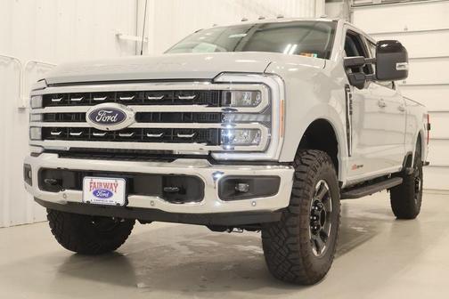 2025 Ford F-350 Lariat Super Duty