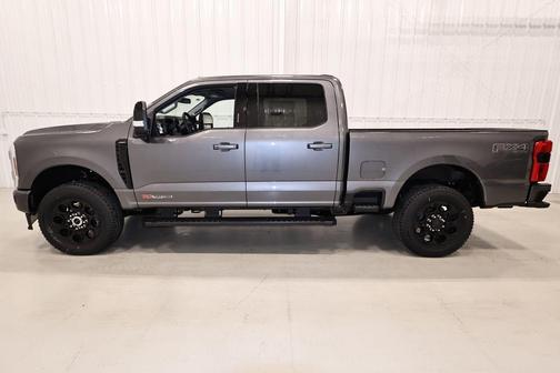 Carbonized Gray Metallic 2026 Ford F-350 Lariat Super Duty