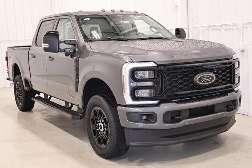 Carbonized Gray Metallic 2026 Ford F-350 Lariat Super Duty