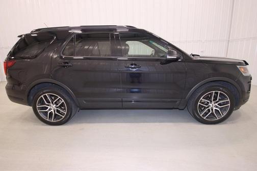 2019 Ford Explorer sport