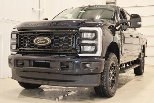 2025 Ford F-350 Lariat Super Duty