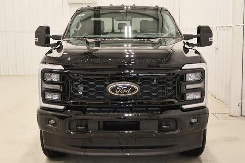 2025 Ford F-350 Lariat Super Duty