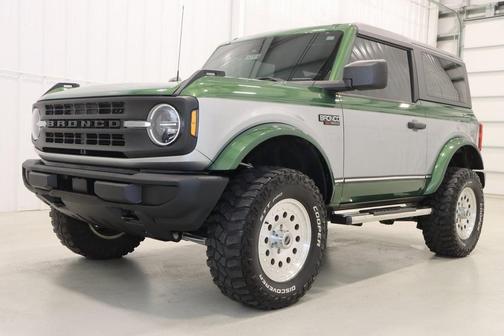 2022 Ford Bronco Base