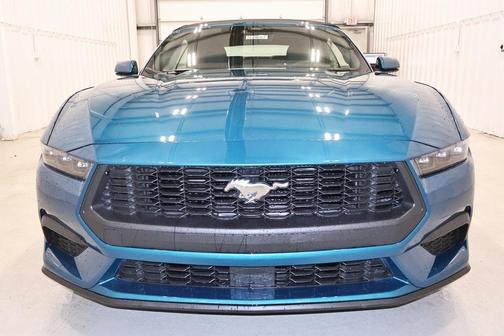 2026 Ford Mustang Premium