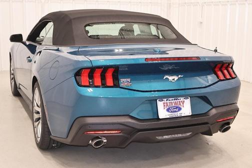2026 Ford Mustang Premium