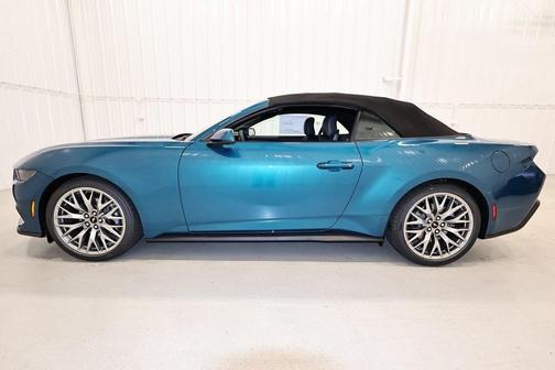 2026 Ford Mustang Premium