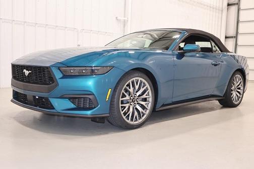 2026 Ford Mustang Premium