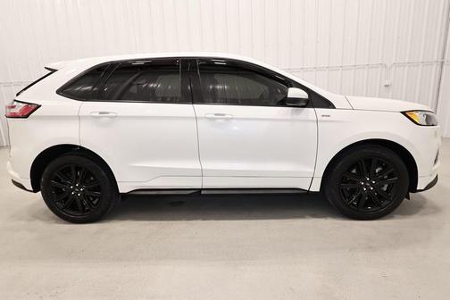 2022 Ford Edge ST Line