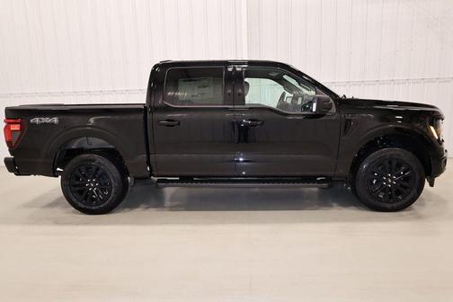 Agate Black Metallic 2026 Ford F-150 XLT
