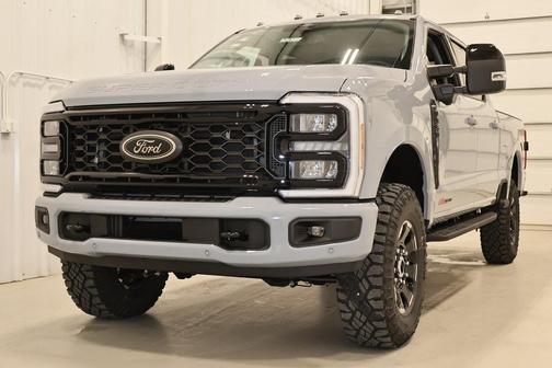 2025 Ford F-350 Lariat Super Duty