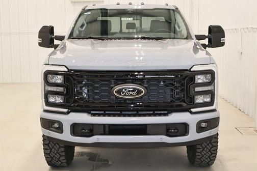 2025 Ford F-350 Lariat Super Duty