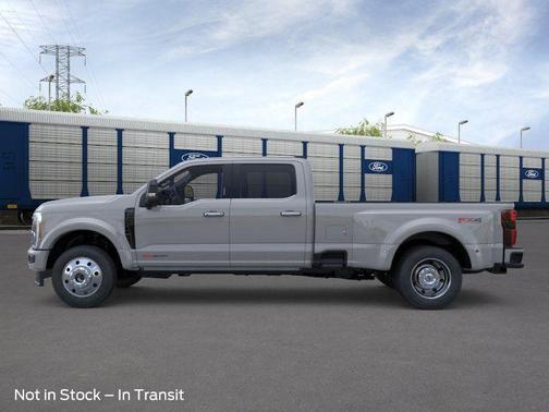 Avalanche 2026 Ford F-450 Platinum