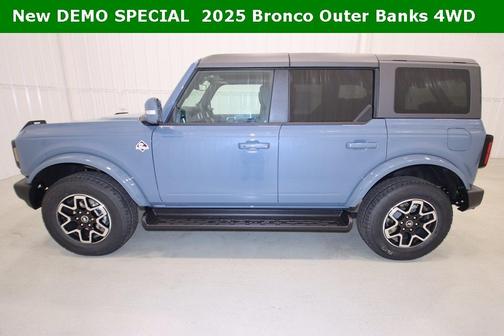 2025 Ford Bronco Outer Banks