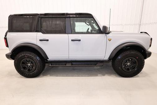 Avalanche 2026 Ford Bronco Badlands