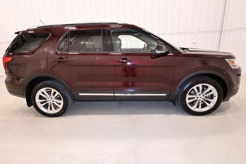Ruby Red Metallic Tinted Clearcoat 2018 Ford Explorer XLT