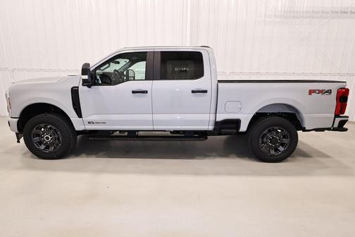 Avalanche 2026 Ford F-350 XL