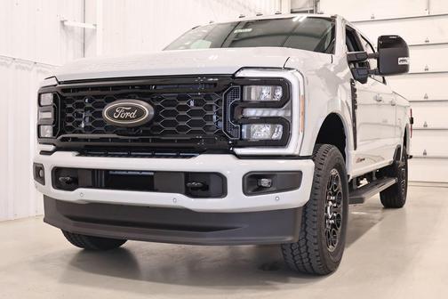Avalanche 2026 Ford F-350 Lariat Super Duty