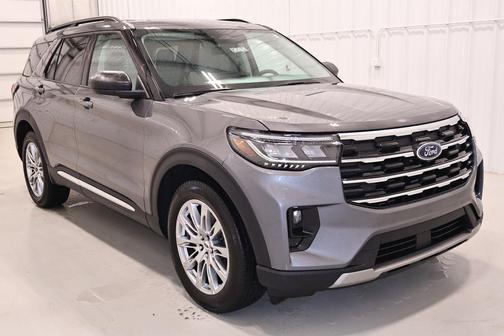 Carbonized Gray Metallic 2025 Ford Explorer Active
