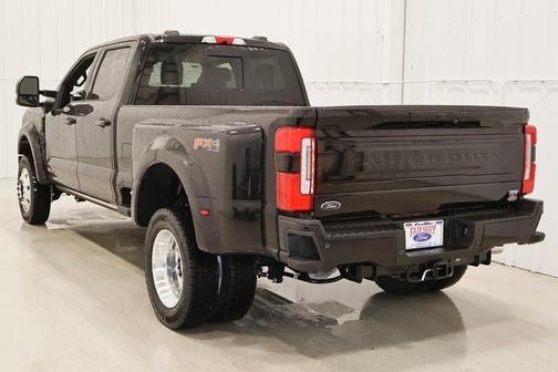 2025 Ford F-450 Platinum