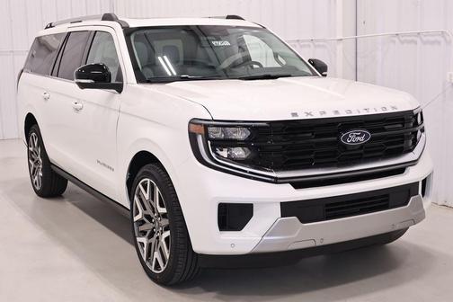 Star White 2026 Ford Expedition Max Platinum