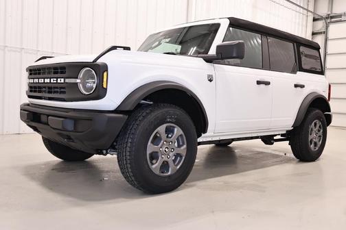 Oxford White 2026 Ford Bronco Big Bend