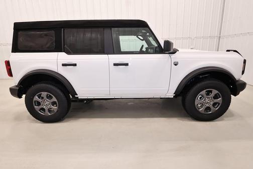 Oxford White 2026 Ford Bronco Big Bend