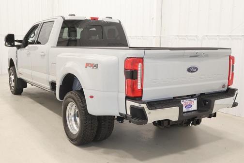 2025 Ford F-350 Lariat DRW