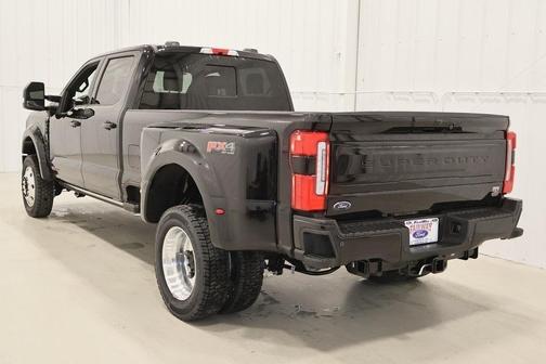 2025 Ford F-450 Platinum