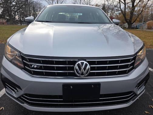 2016 Volkswagen Passat 1.8T S 4dr Sedan PZEV