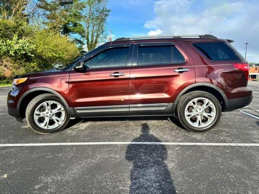 Orange 2012 Ford Explorer Limited