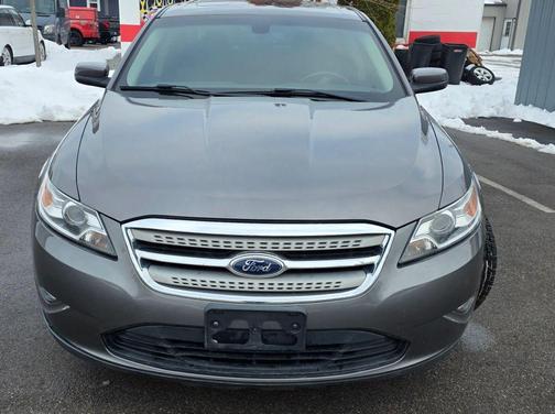 2011 Ford Taurus SEL