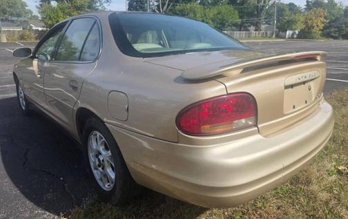 2001 Oldsmobile Intrigue GL