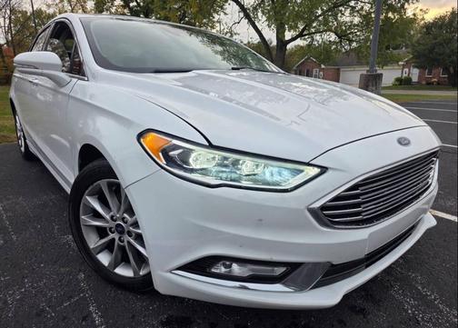 2017 Ford Fusion Hybrid SE