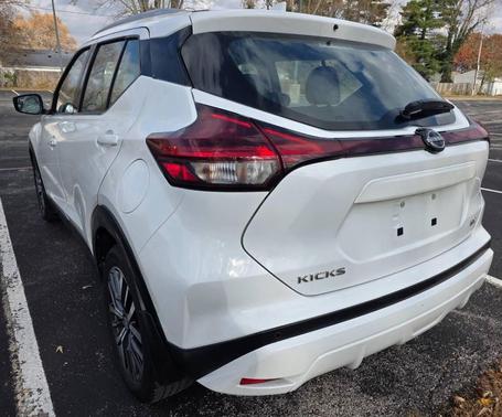2023 Nissan Kicks SV