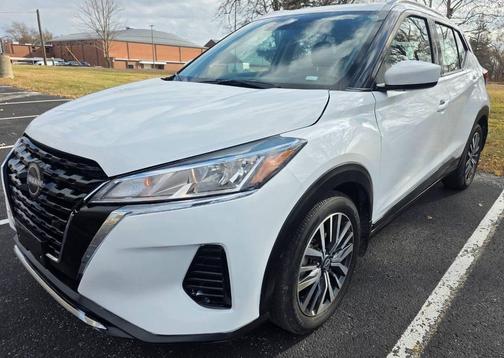 2023 Nissan Kicks SV