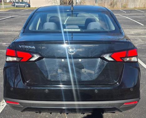 2020 Nissan Versa 1.6 S