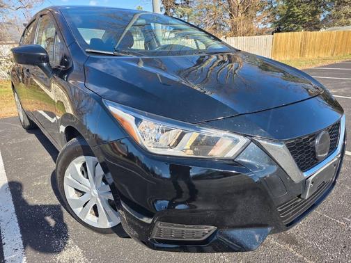 2020 Nissan Versa 1.6 S